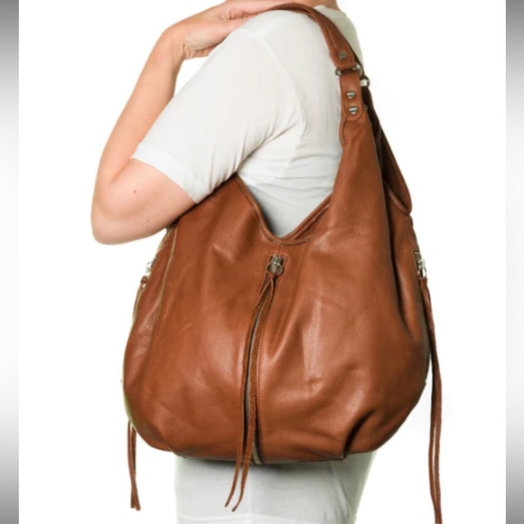 jacki easlick Handbags - Jacki Easlick Cognac leather hobo bag - BEST SELLER!